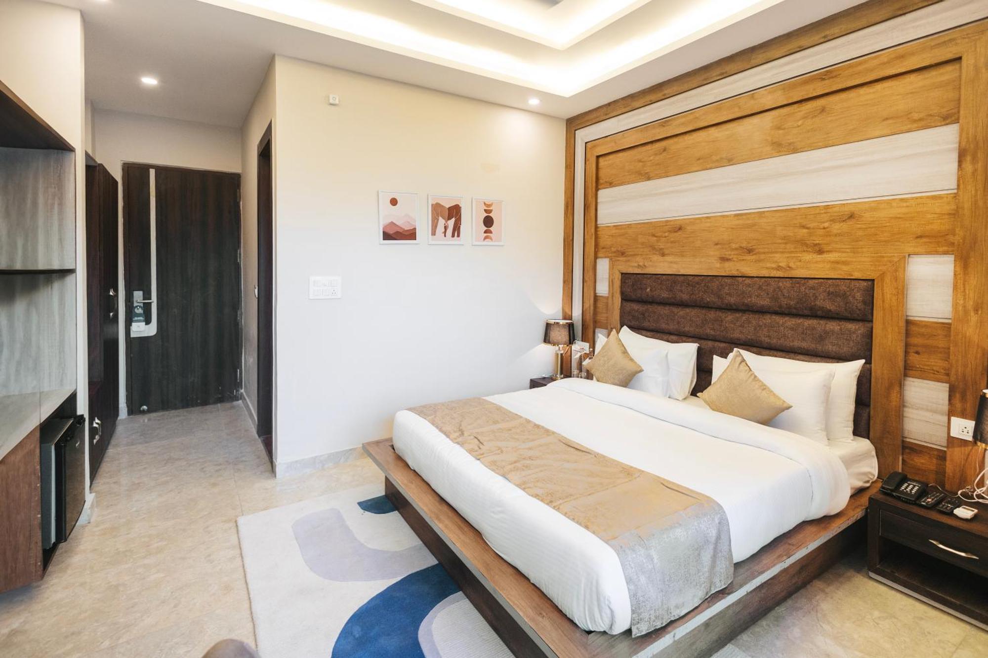 Stone Wood Hotel, Rishīkesh Eksteriør billede